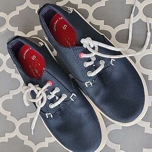 Sperry kids blue shoes